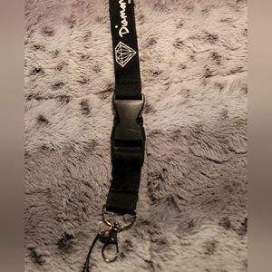 Diamond supply co. keychain